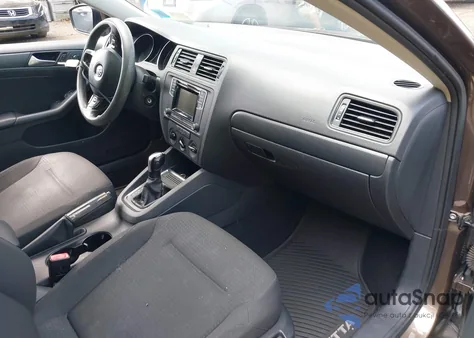 2016 Volkswagen Jetta 1.4T S z USA, uszkodzony, nr VIN 3VW267AJ4GM221824